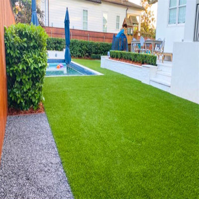 SPU/SBR Coating Custom Outdoor Landscape Garden Decoration รอลล์หญ้าเทียม